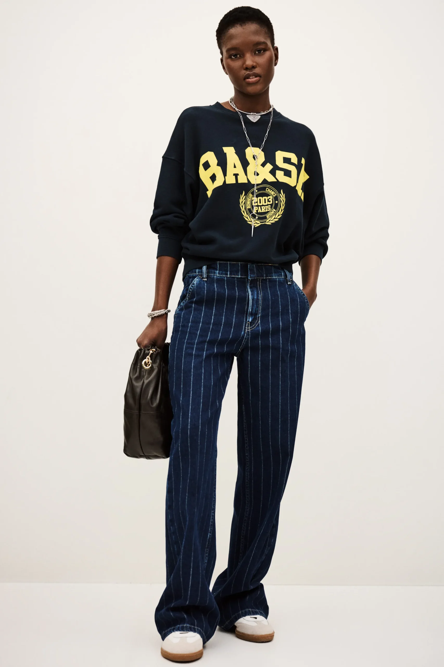 BENJAMÍN sudadera recortada € 145