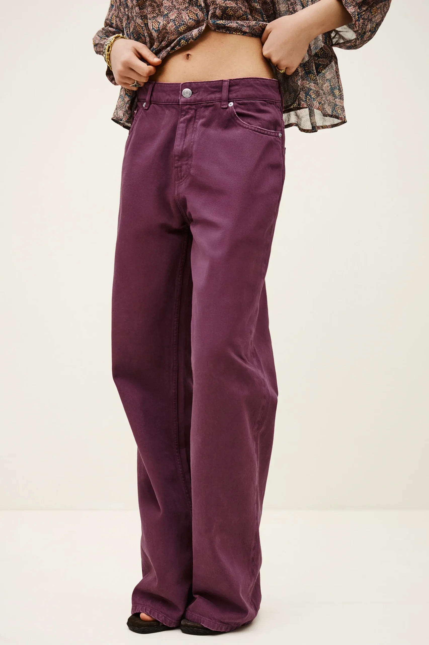 BONEY vaqueros anchos € 185