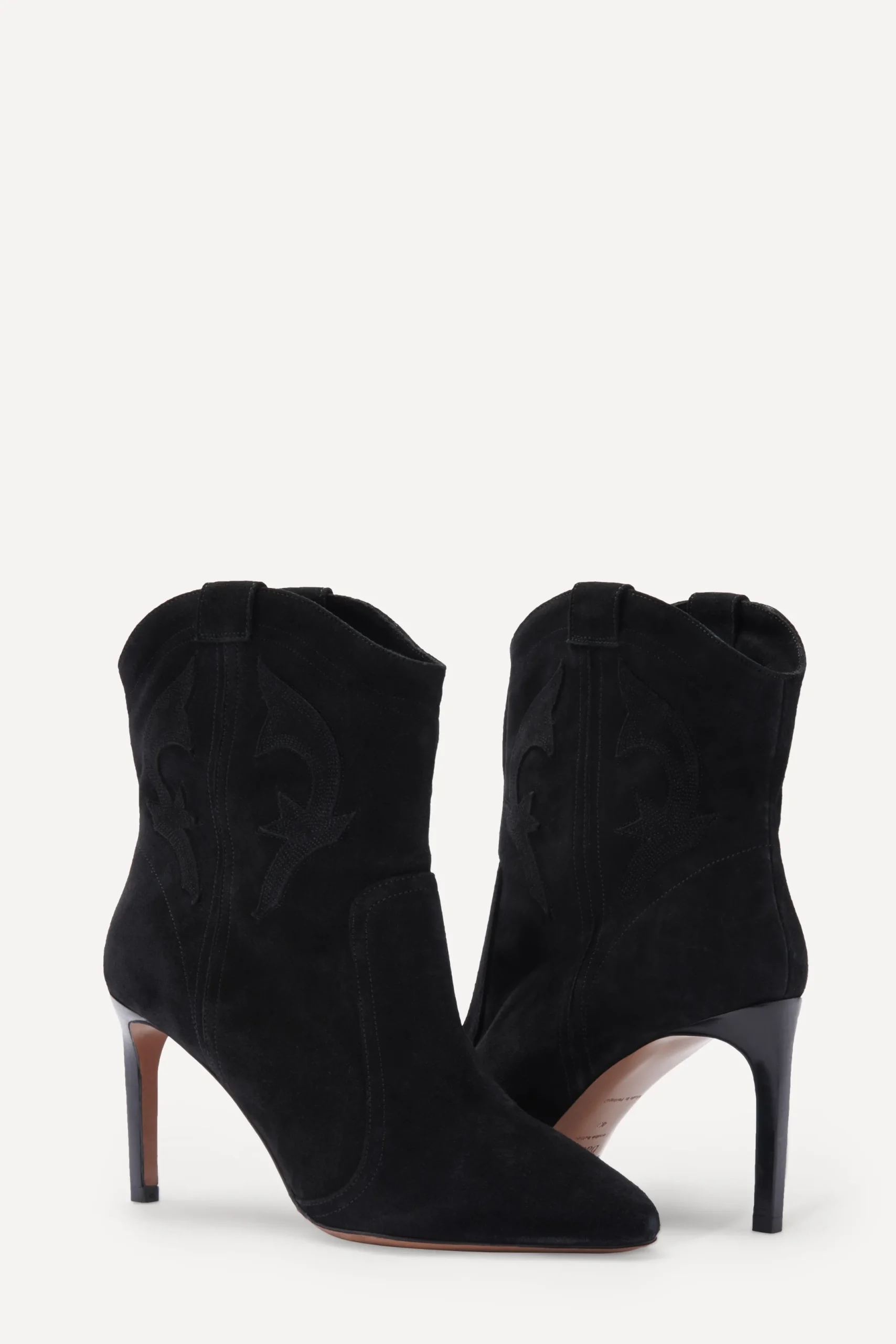 CAITLIN BOTINES