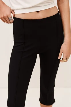 CAPRIA pantalón de talle alto € 145