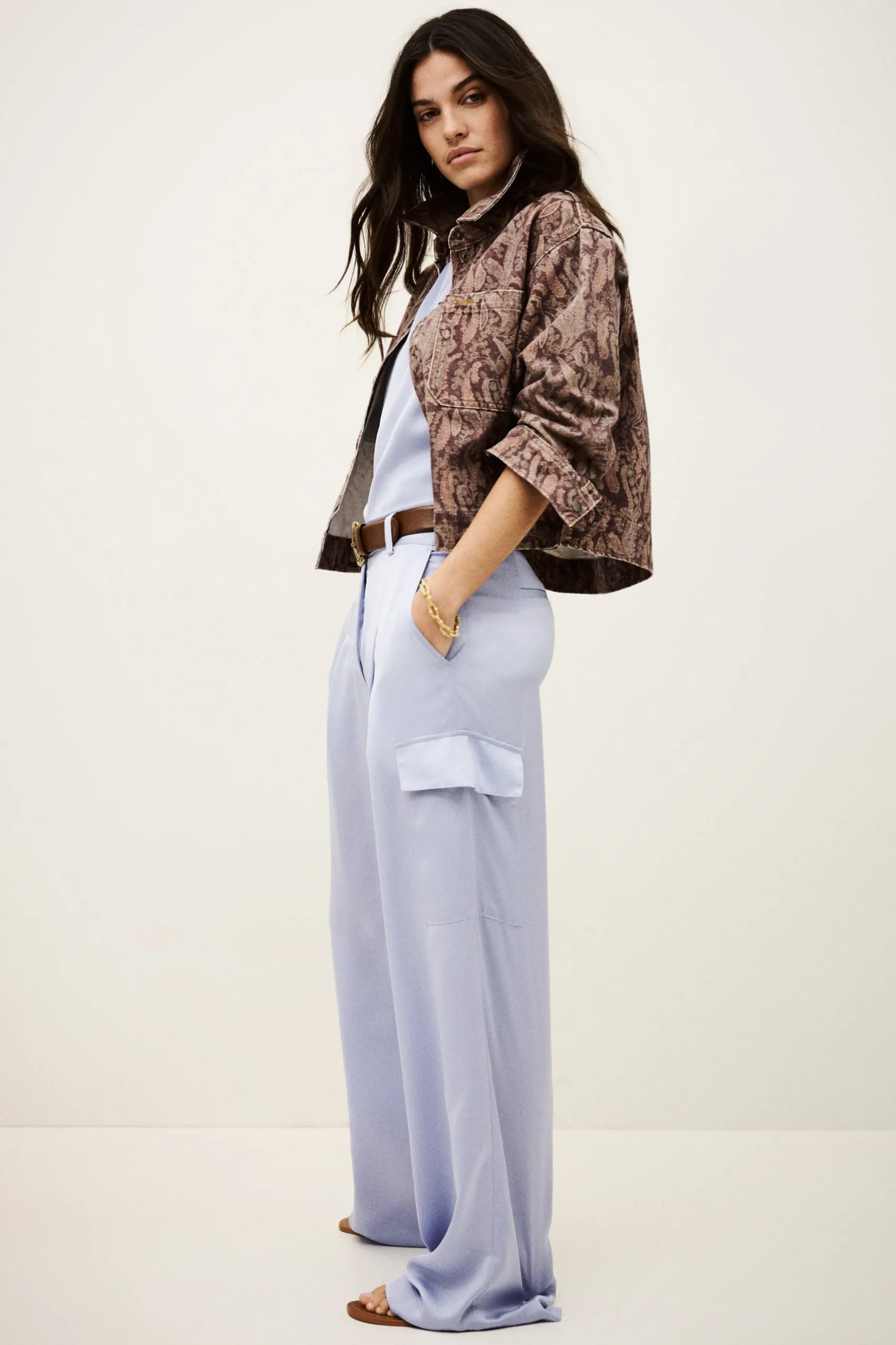 CARY pantalón cargo ancho € 215