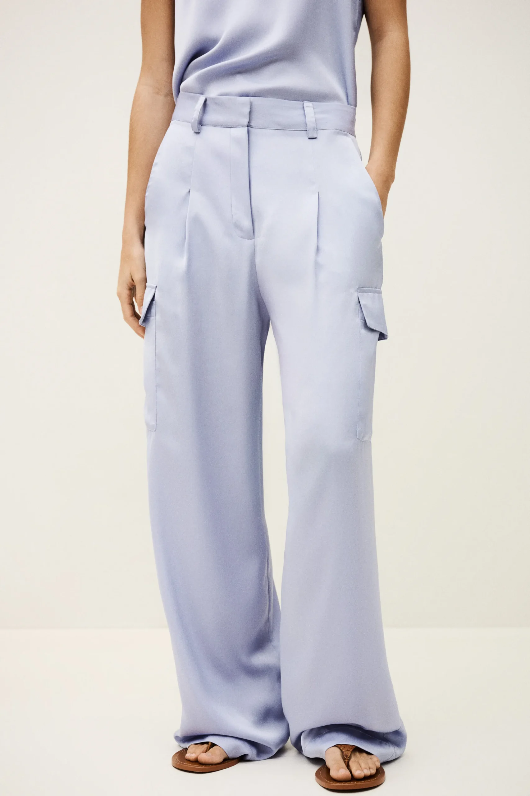 CARY pantalón cargo ancho € 215