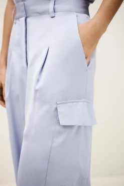CARY pantalón cargo ancho € 215