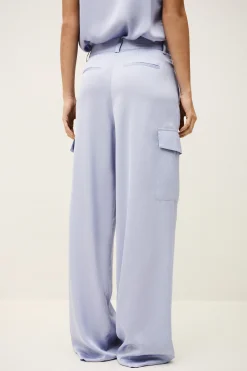 CARY pantalón cargo ancho € 215