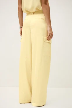 CARY pantalón cargo ancho € 215