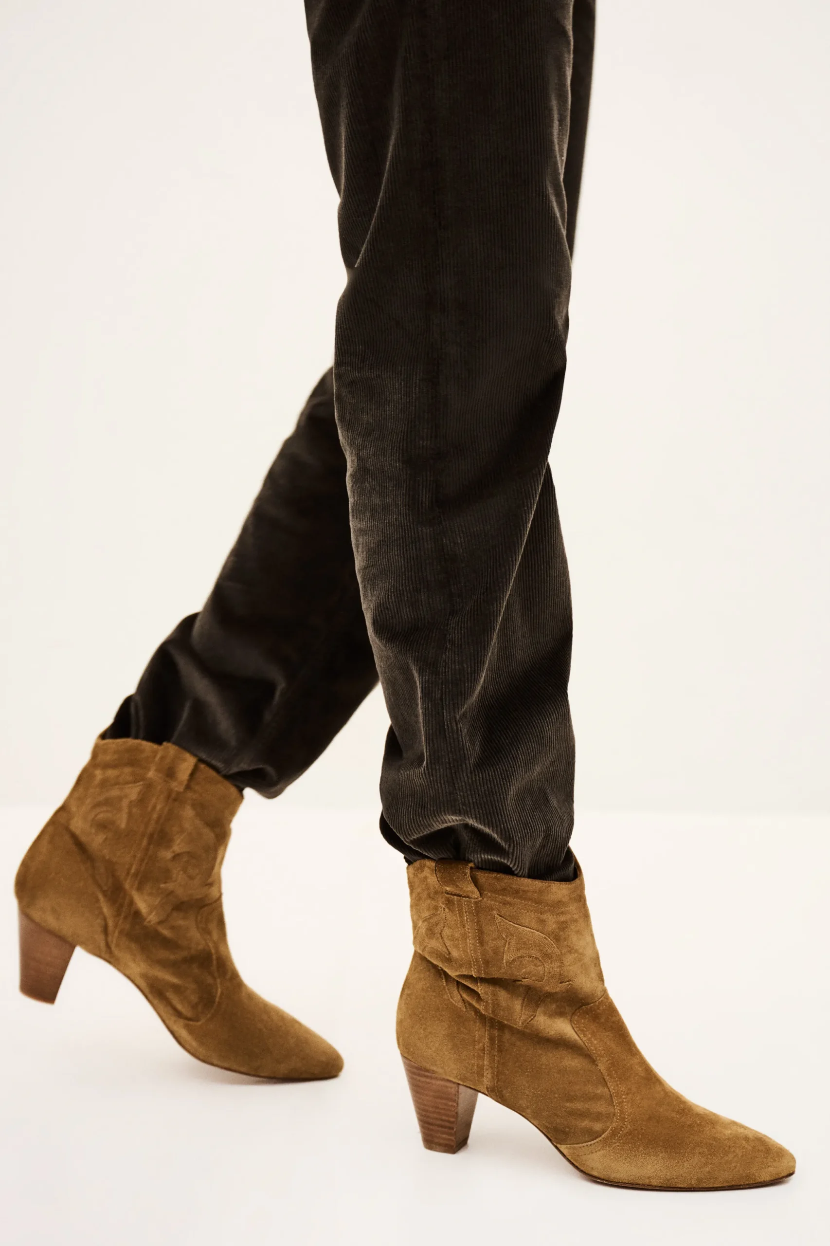 CASEY BOTAS