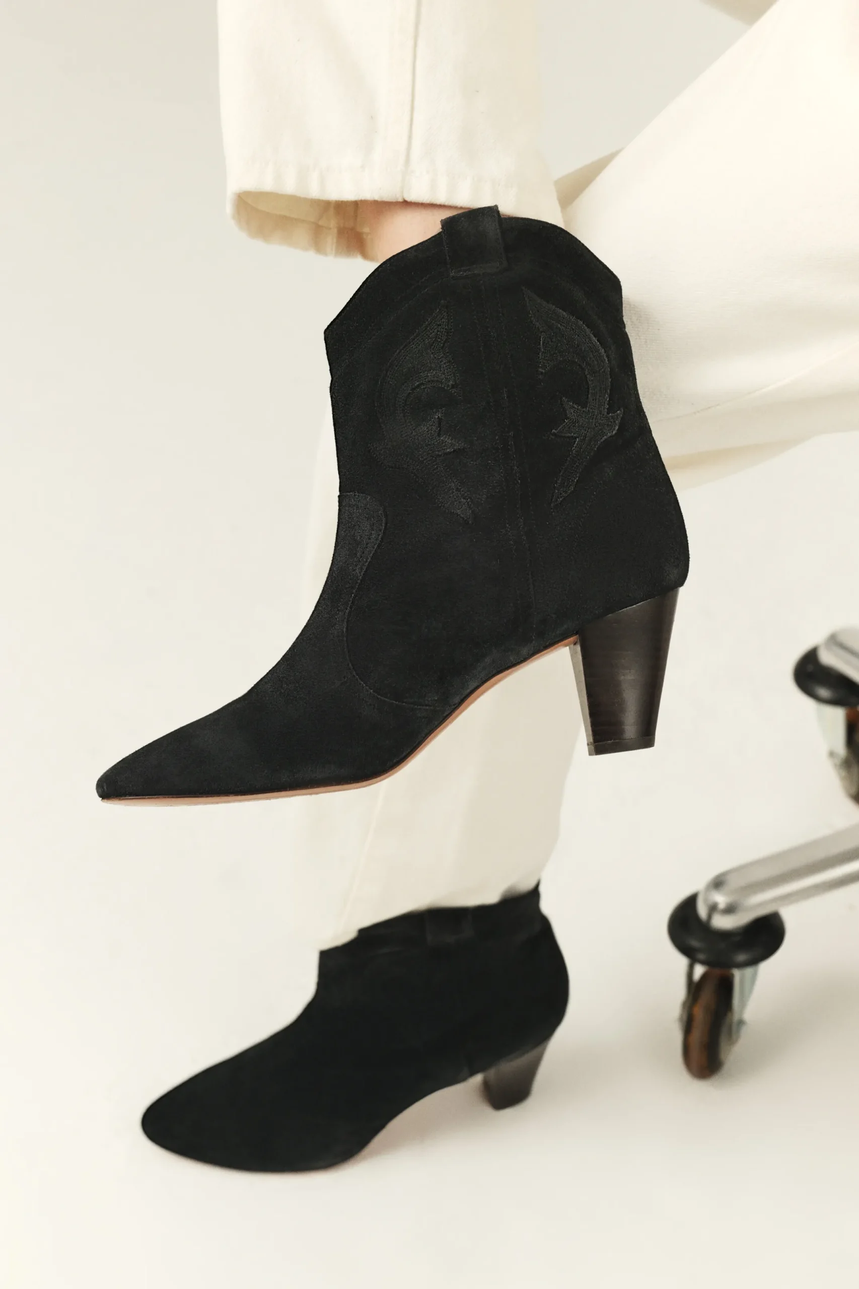 CASEY BOTAS