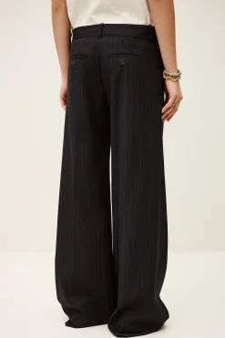 CELY pantalón de traje ancho € 225 € 157,50
