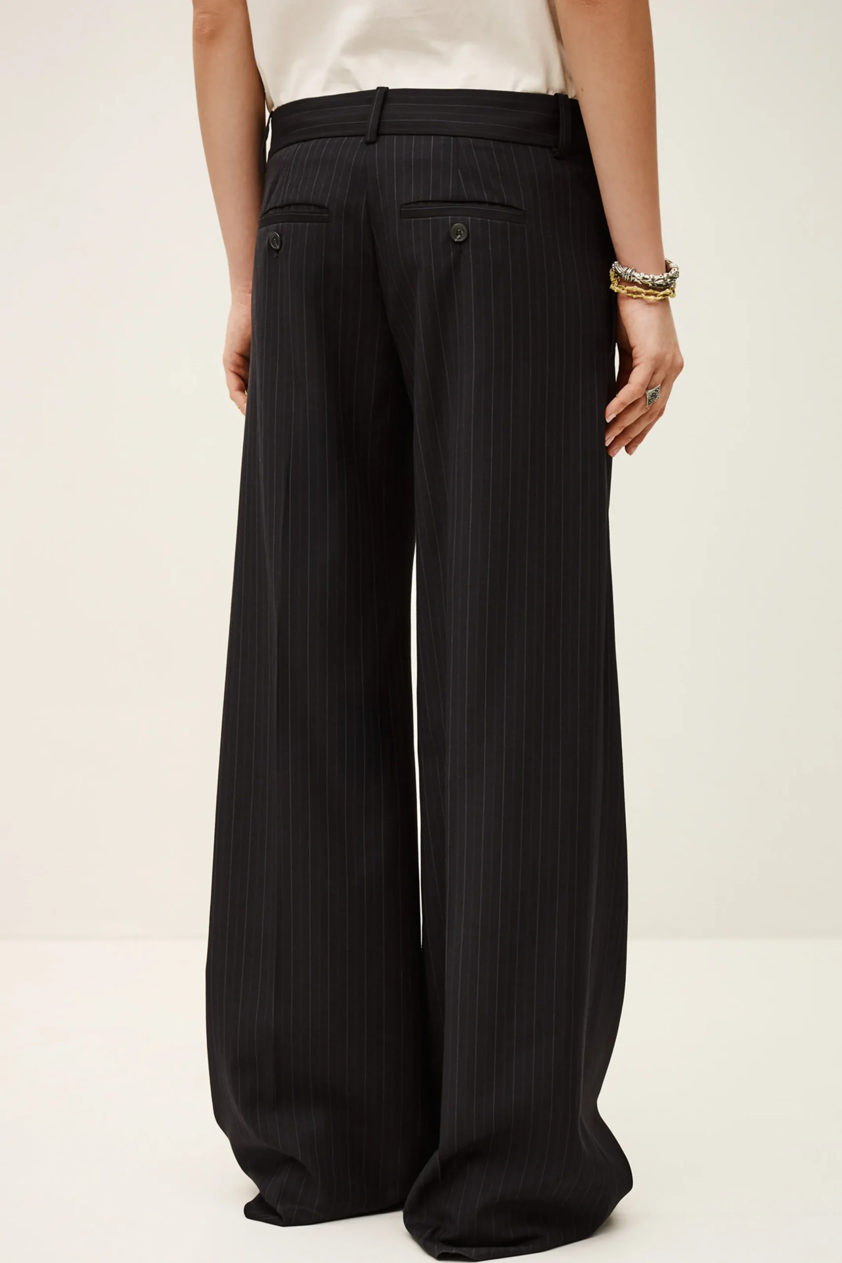 CELY pantalón de traje ancho € 225 € 157,50