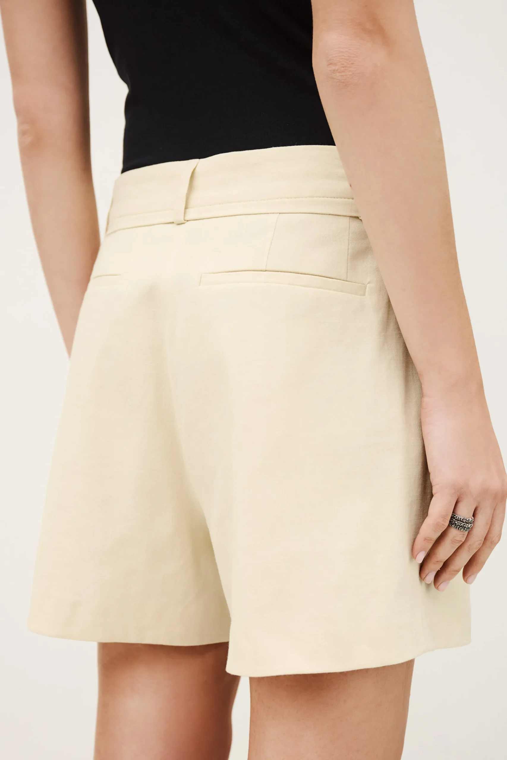 CILO pantalón corto de traje € 165