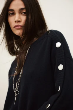 CLASSY JUMPER