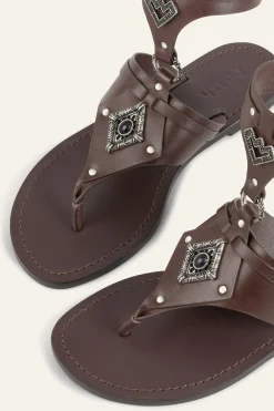 CORFOU sandalias planas de cuero