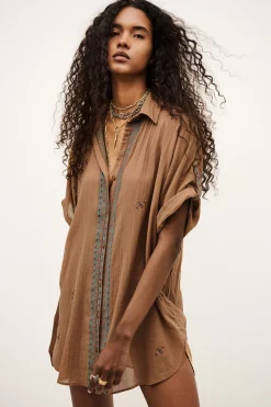 DAELA camisa bordada