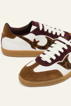 deportivas zapatillas con suela en contraste