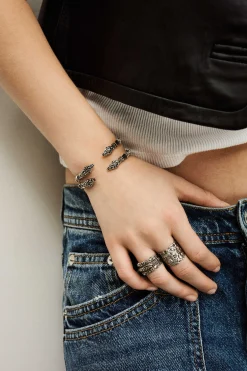 MATTY pulsera tipo brazalete