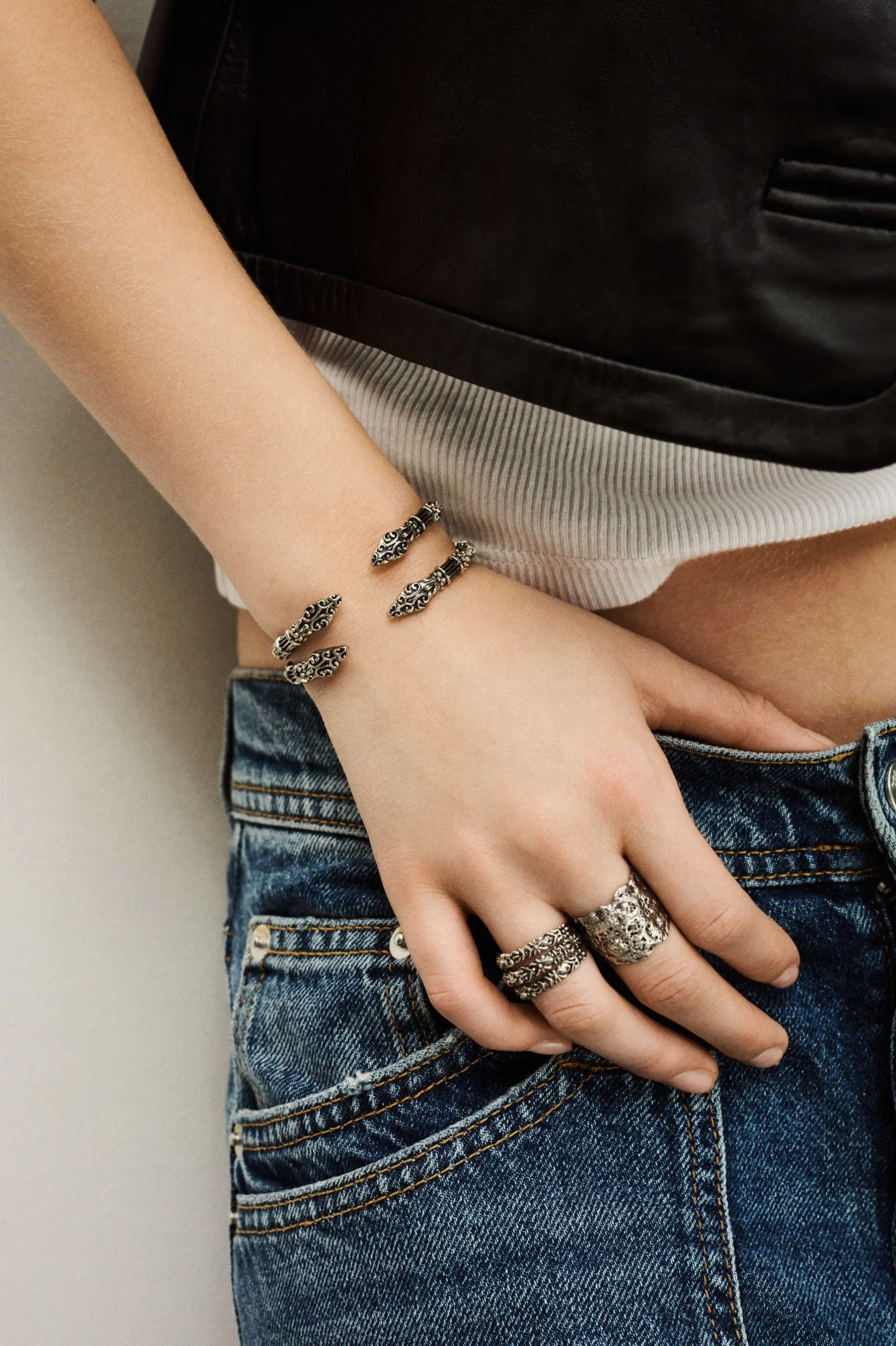MATTY pulsera tipo brazalete