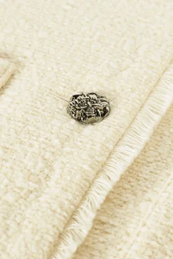 MERA chaqueta con bordes deshilachados