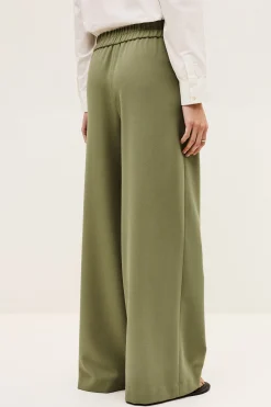 NARLOS pantalón ancho € 215