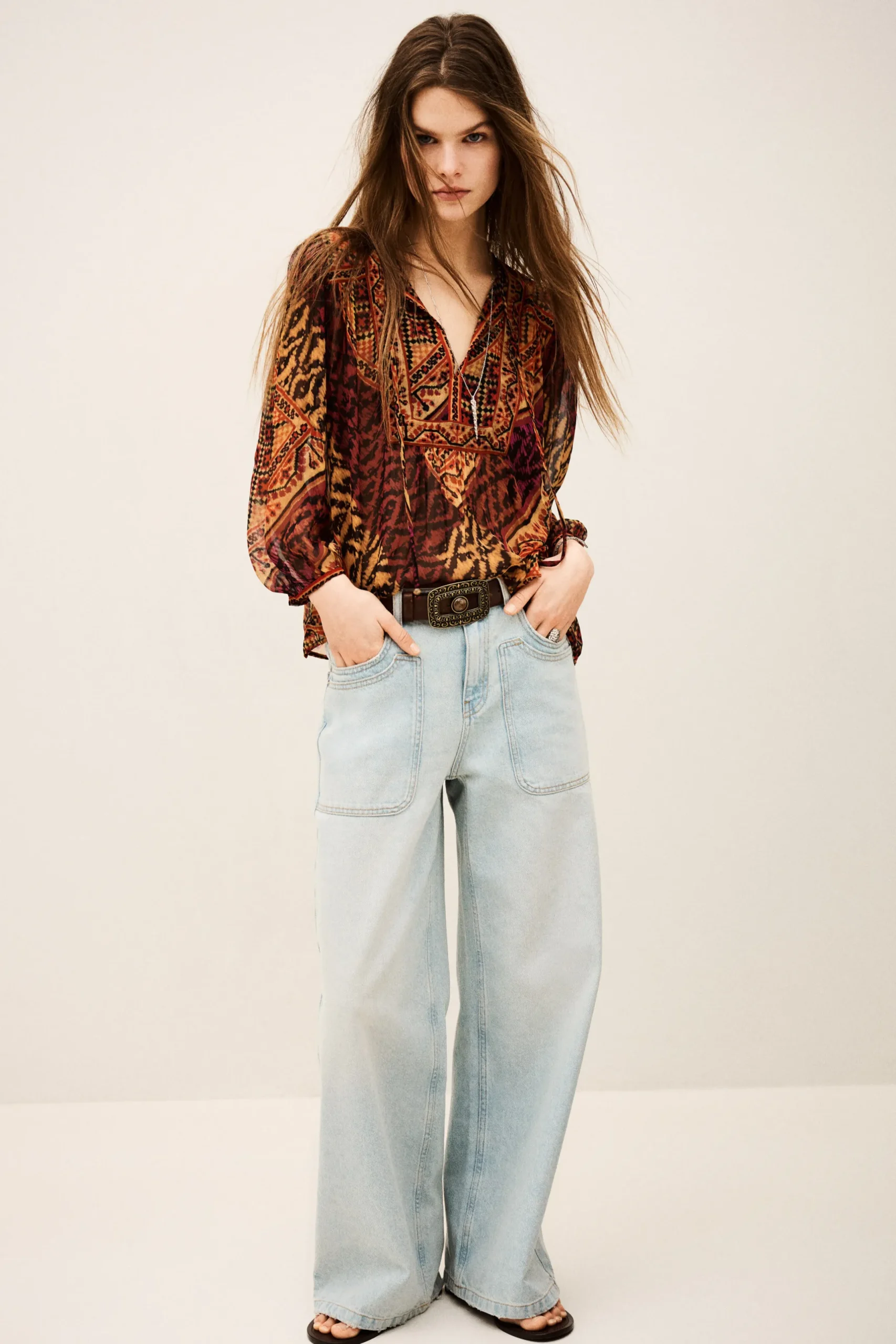 ODETTA blusa estampada con mangas