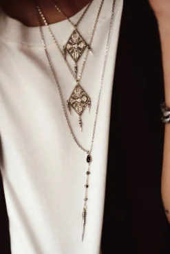 OJAS NECKLACE