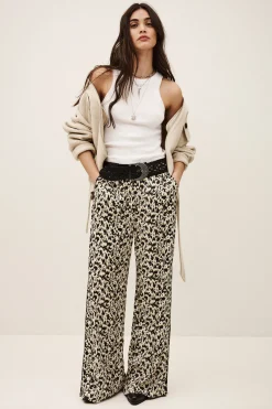 PLYDE pantalón ancho estampado € 195 € 117