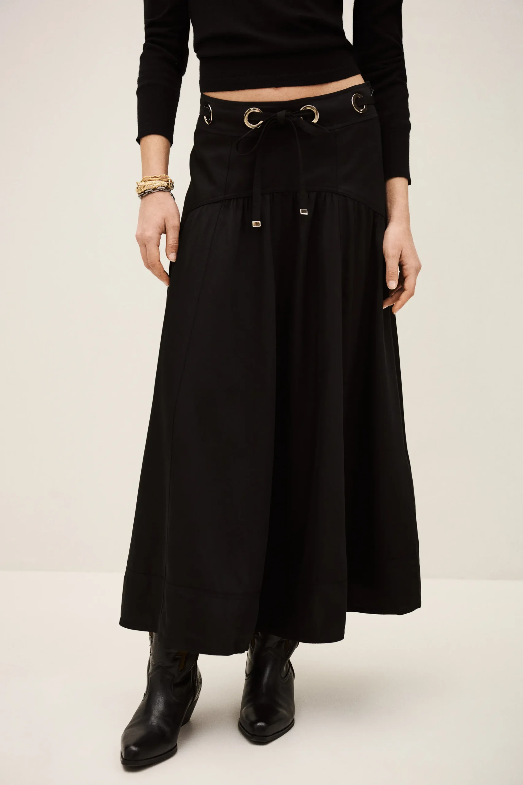 PONIA falda midi talle