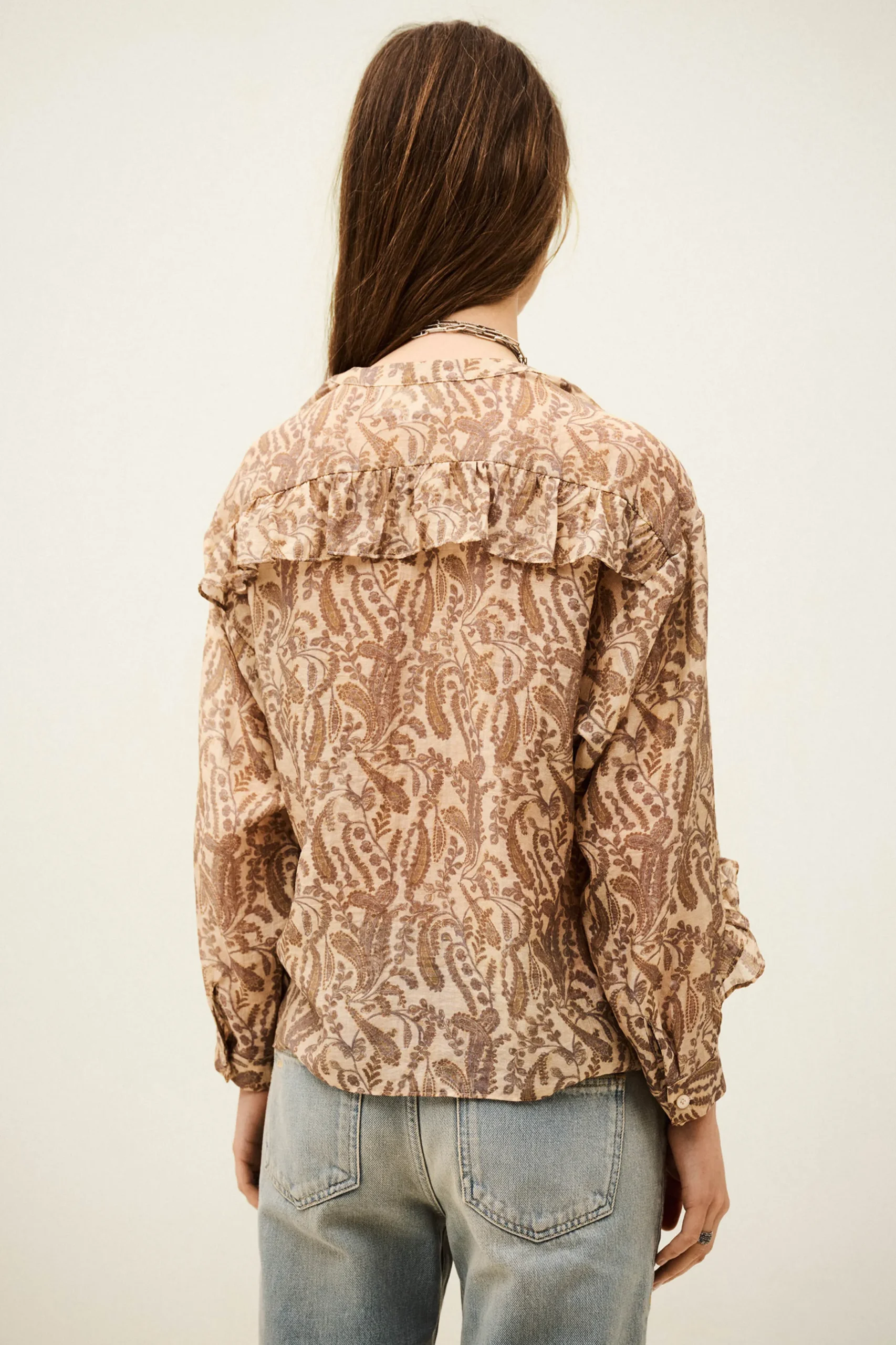 TUNELLA camisa clásica con volantes