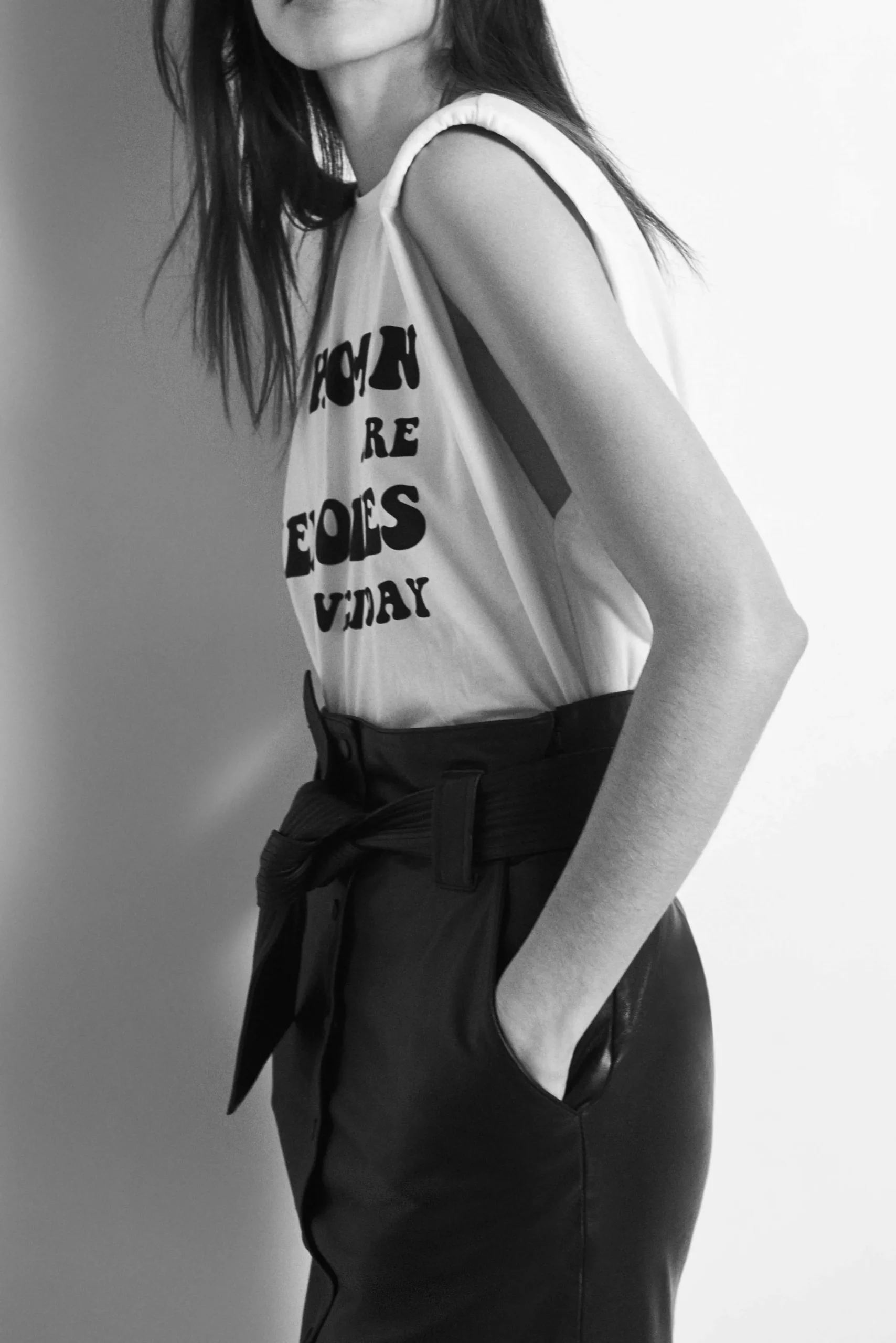WOMAN camiseta con mensaje